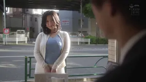 Gã chồng yếu không làm lên đỉnh, vợ yêu lên mạng tìm trai trẻ đụ khỏe