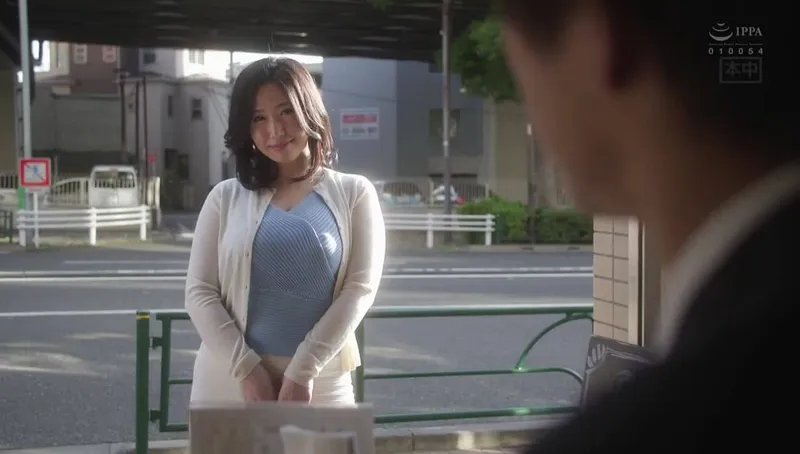 Gã chồng yếu không làm lên đỉnh, vợ yêu lên mạng tìm trai trẻ đụ khỏe