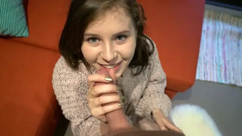 Xuất tinh ngập chiếc cô bé hồng của ghệ dễ thương