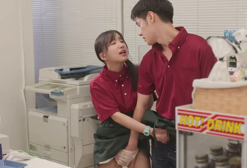 Ai rồi cũng địt trộm cô bạn gái khi đi làm thêm mà thôi